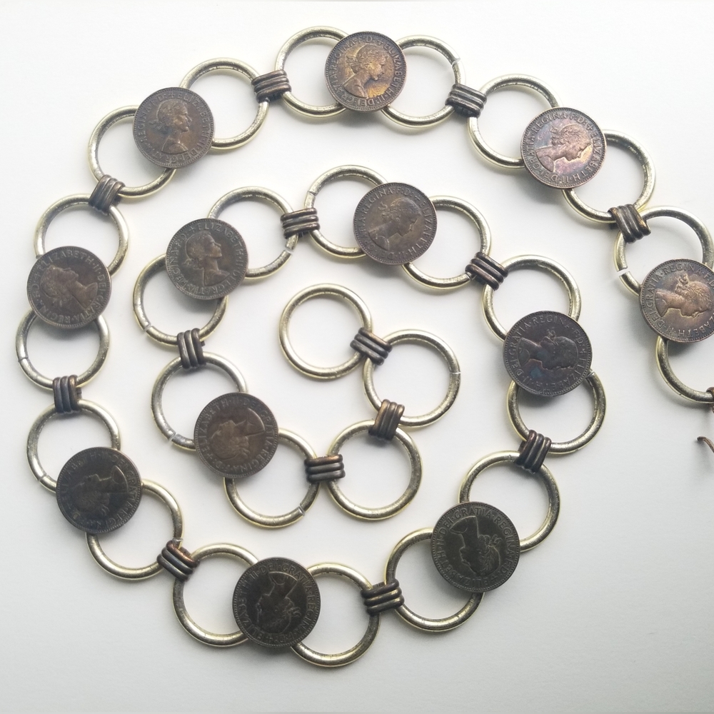 Vintage Elizabeth II Dei Gratia Regina F:D Half Penny Belt